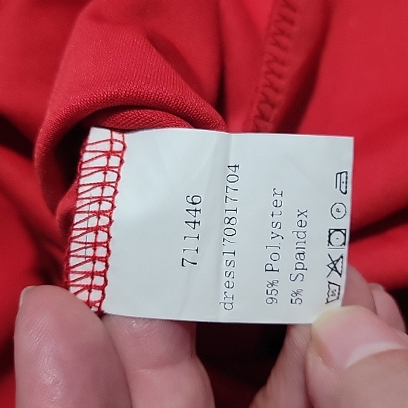 Chic Long Sleeve Red Dress with Ruffle Detail - Picture 5 of 5